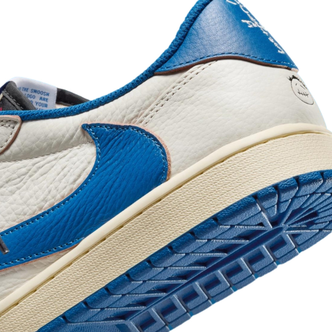 Lançamento Histórico: Travis Scott x Fragment x Nike AJ1 Low "Sail/Military Blue"