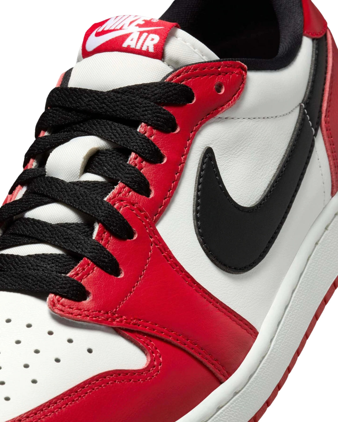 O Clássico Air Jordan 1 Low OG “Chicago” Retorna à Cena Sneakerhead