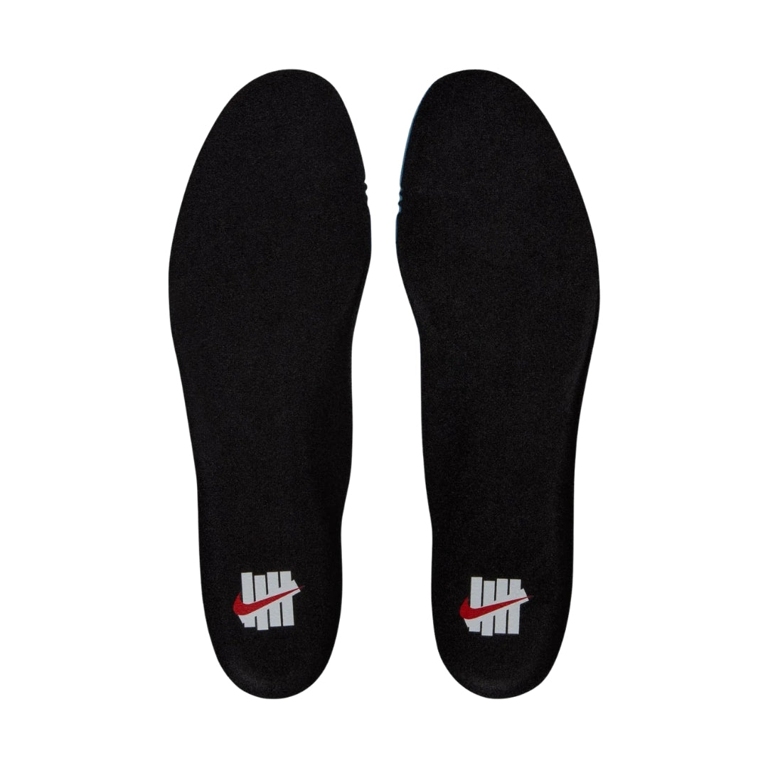 Tênis Nike Air Max 95 x UNDEFEATED "Black/Metallic Silver"