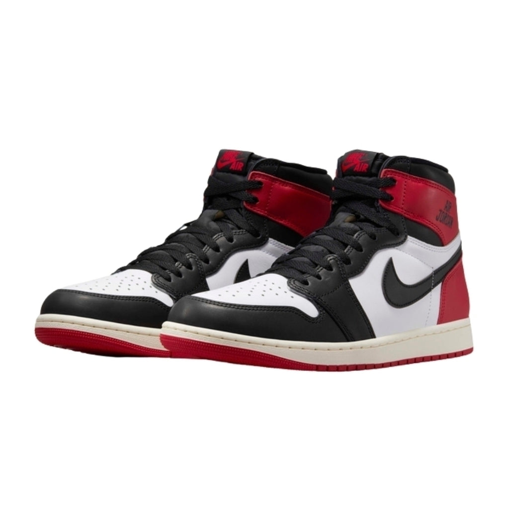 Tênis Nike Air Jordan 1 Retro High "Black Toe Reimagined"
