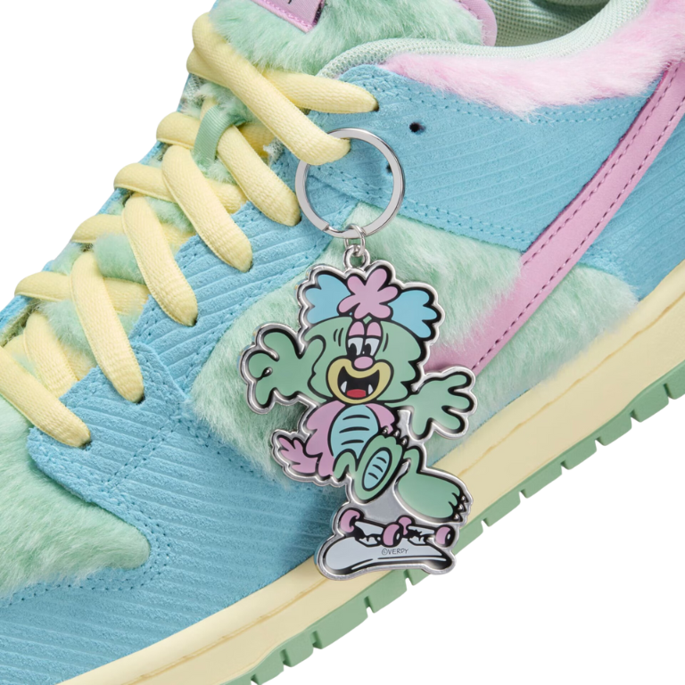 Tênis Nike SB Dunk Low x Verdy "Visty"
