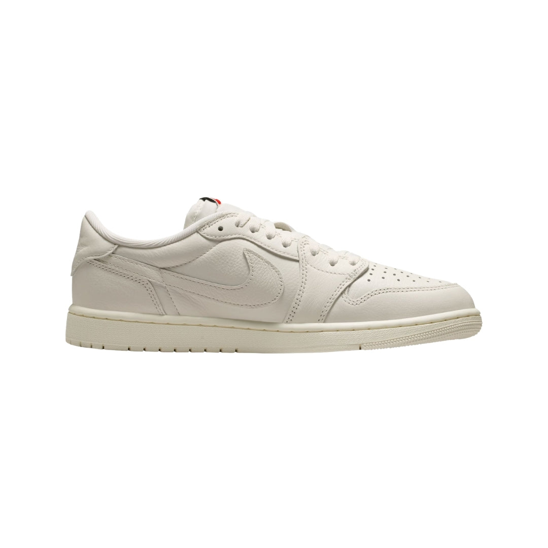 Tênis Nike Air Jordan 1 Retro Low "Sail"
