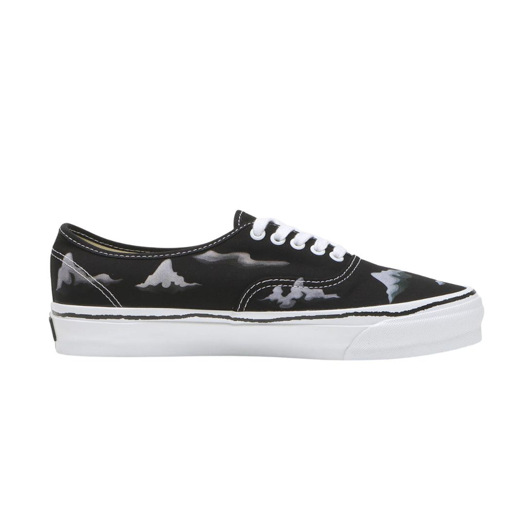 Tênis Vans Premium Authentic 44 x Yusuke Hanai "Canvas Black/True White"