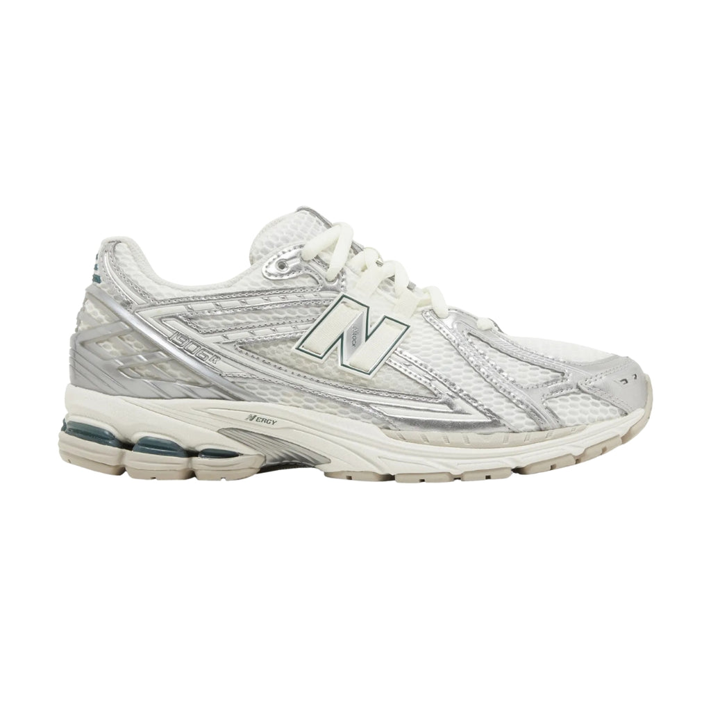 Tênis New Balance 1906R "Silver Metallic Sea Salt"