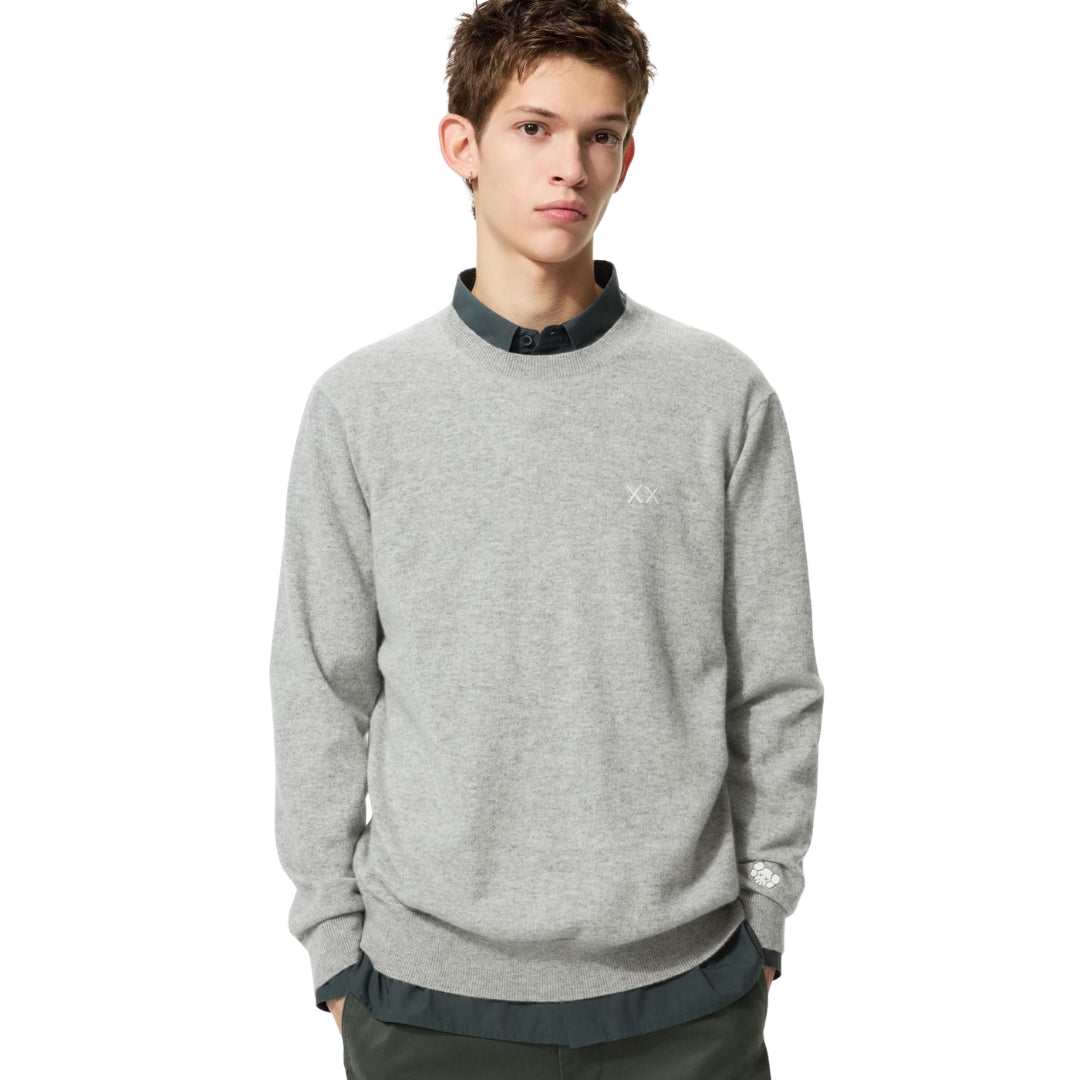 Suéter Uniqlo Gola redonda Cashmere x Kaws