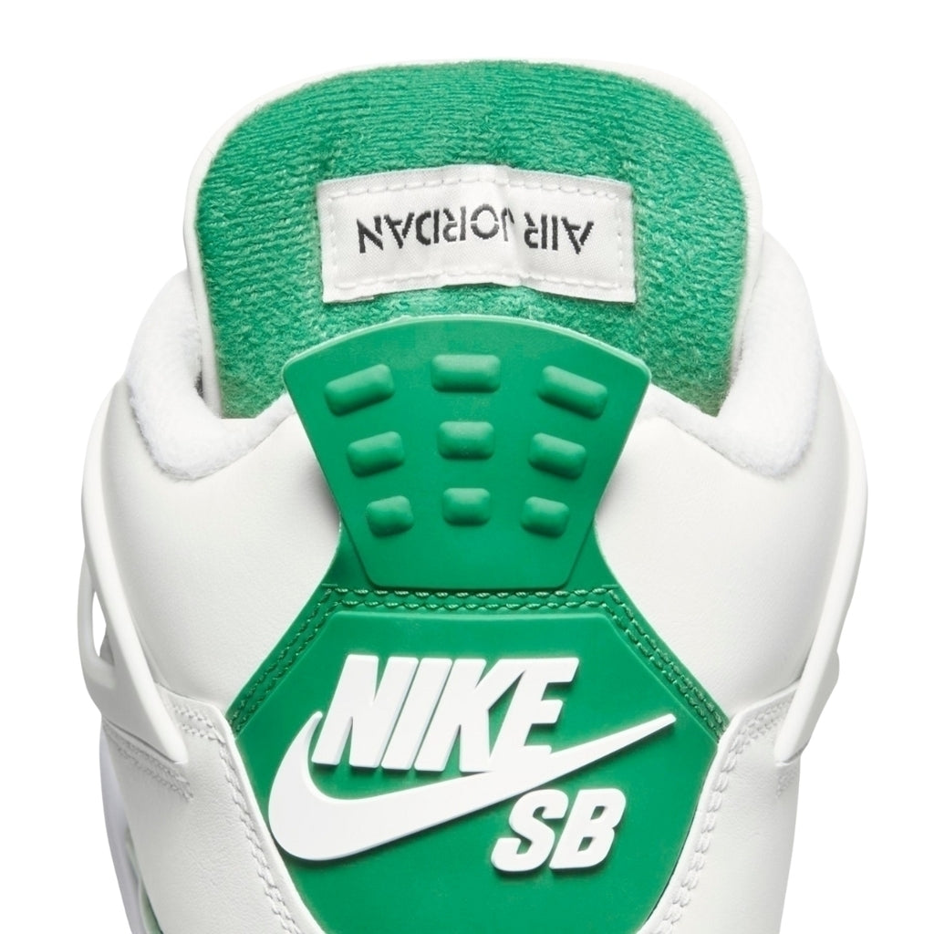 Tênis Nike Air Jordan 4 Retro SB "Pine Green"