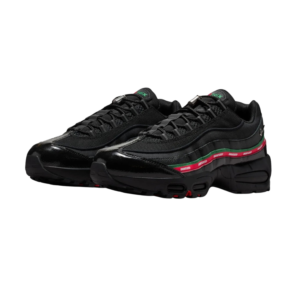 Tênis Nike Air Max 95 x UNDEFEATED "Black/Metallic Silver"