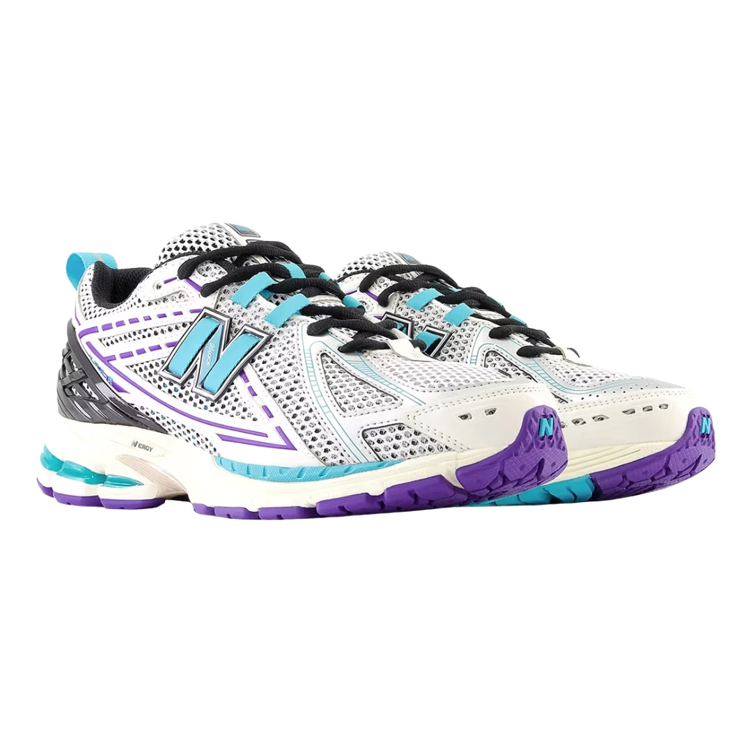 Tênis New Balance 1906R "Charlotte Hornets"