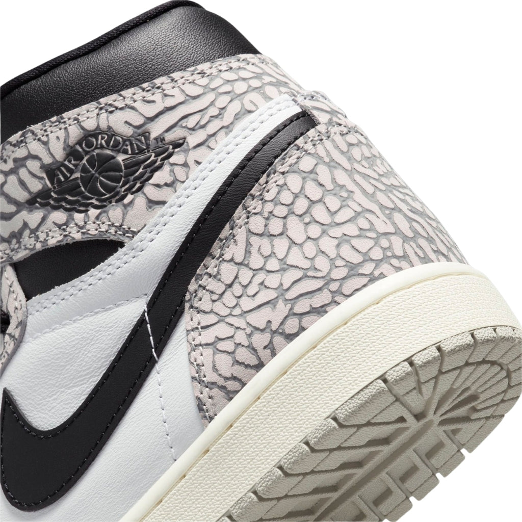 Tênis Nike Air Jordan 1 HIgh "White Cement/Safari"