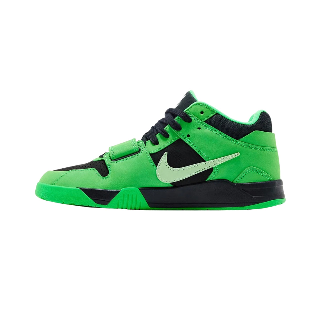 Tênis Nike Jordan Jumpman Jack TR x Travis Scott "Green Spark"