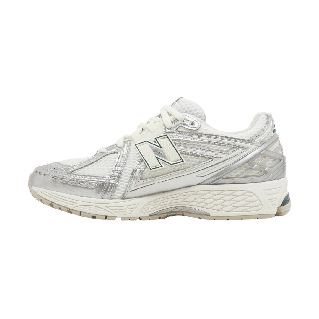 Tênis New Balance 1906R "Silver Metallic Sea Salt"