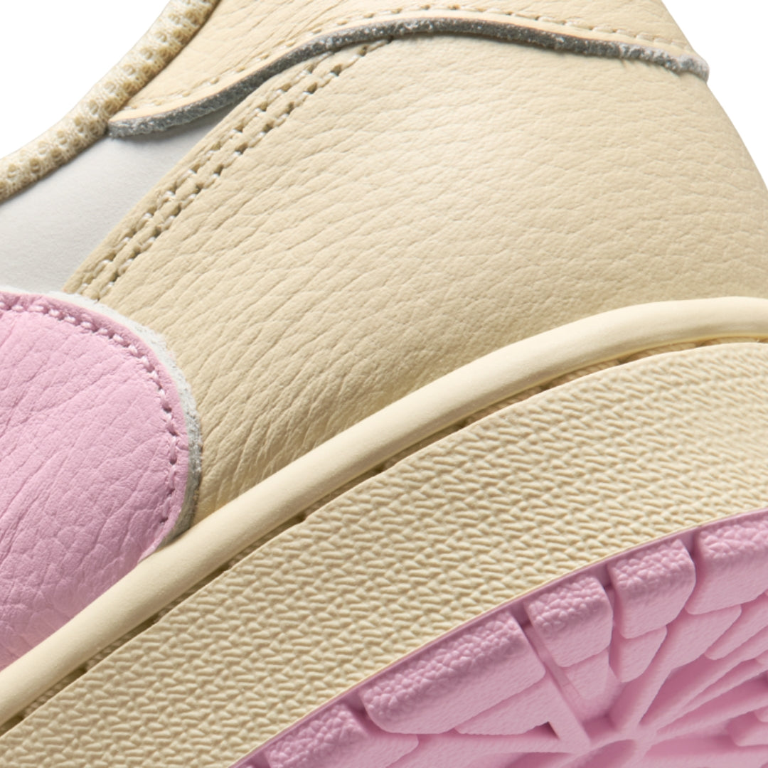 Tênis Nike Air Jordan 1 x Travis Scott "Shy Pink"
