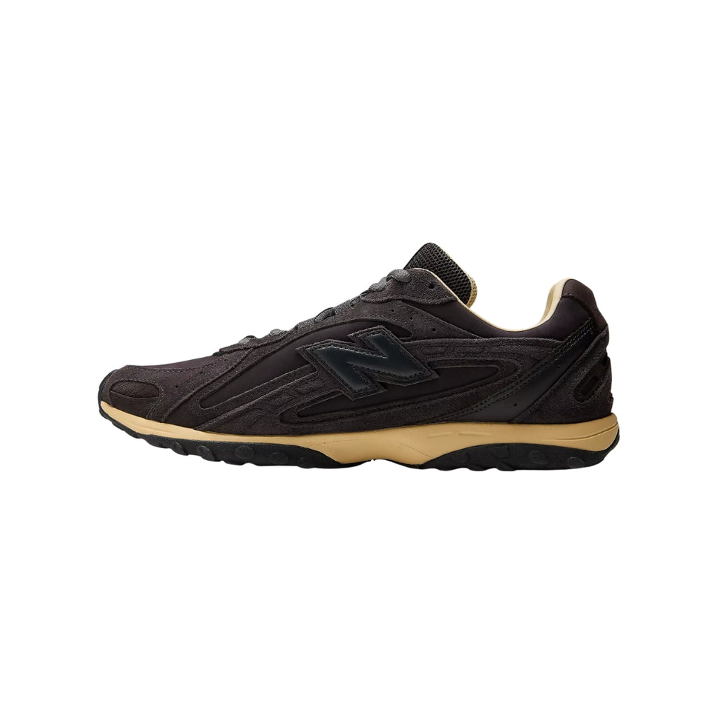 Tênis New Balance 204L x AURALEE "Brown"