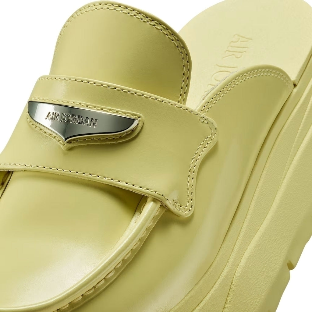 Air Jordan Mule "Luminous Green/Metallic Silver"