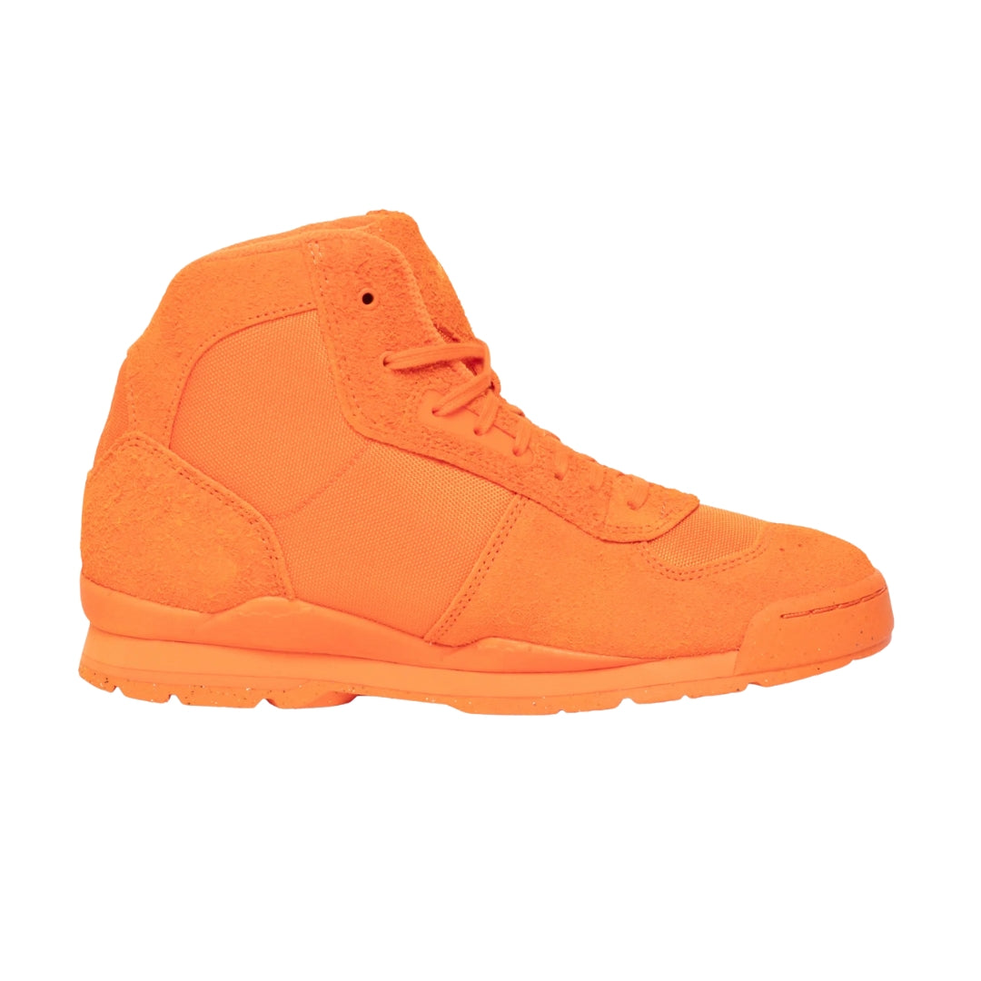 Tênis Nike Air Baltoro x STUSSY "Safety Orange"