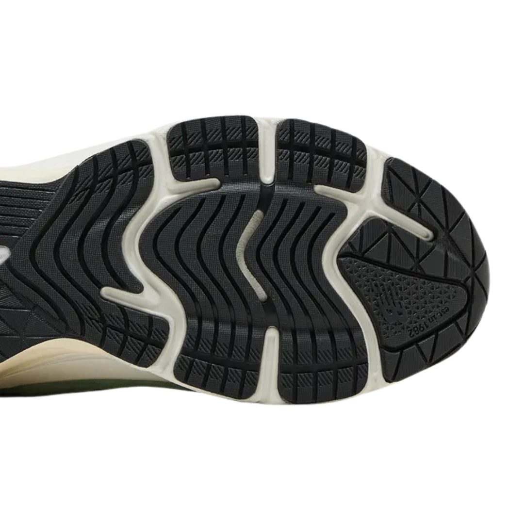 Tênis New Balance 990V6 "Avocado/Natural Mint"