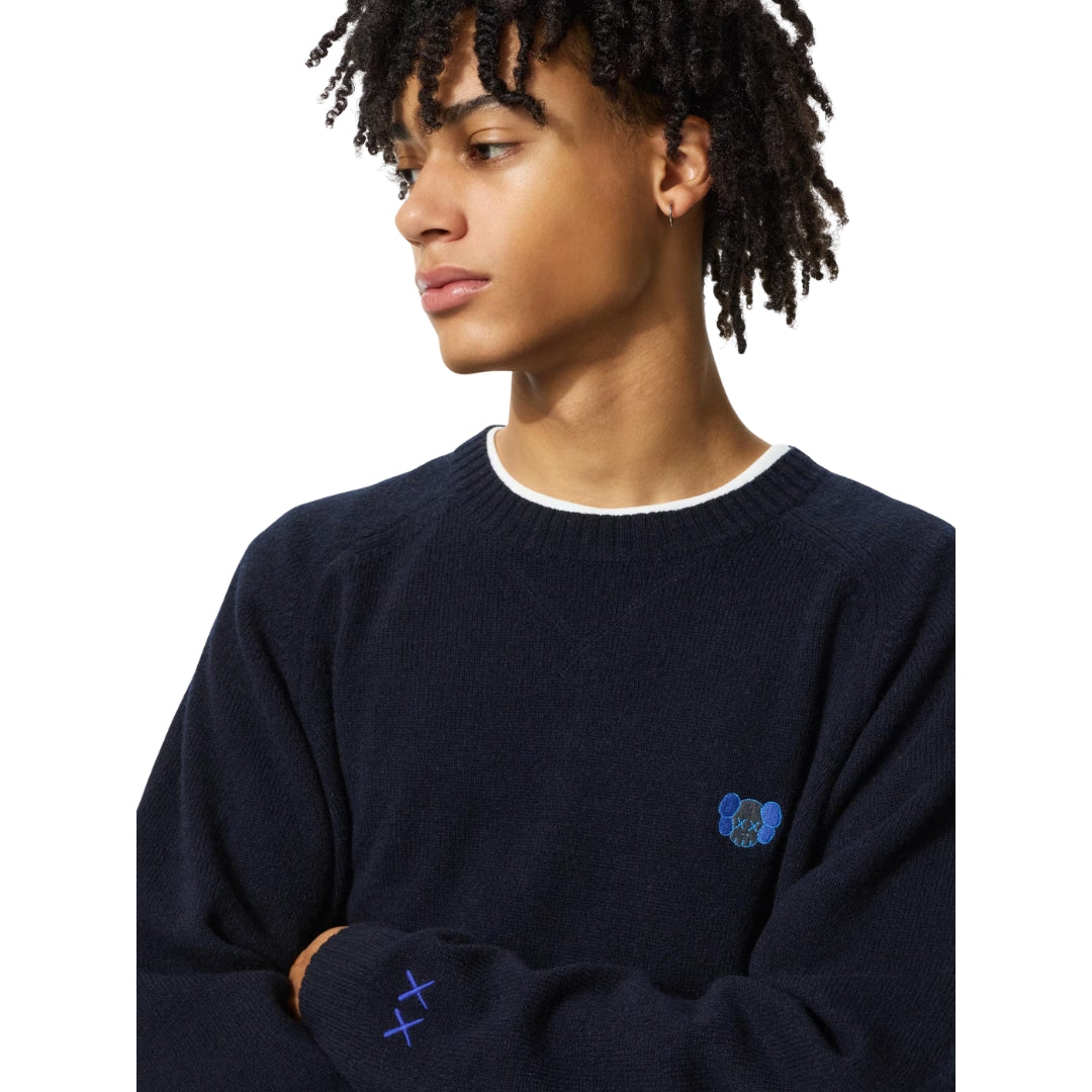 Suéter Uniqlo de Gola redonda x Kaws