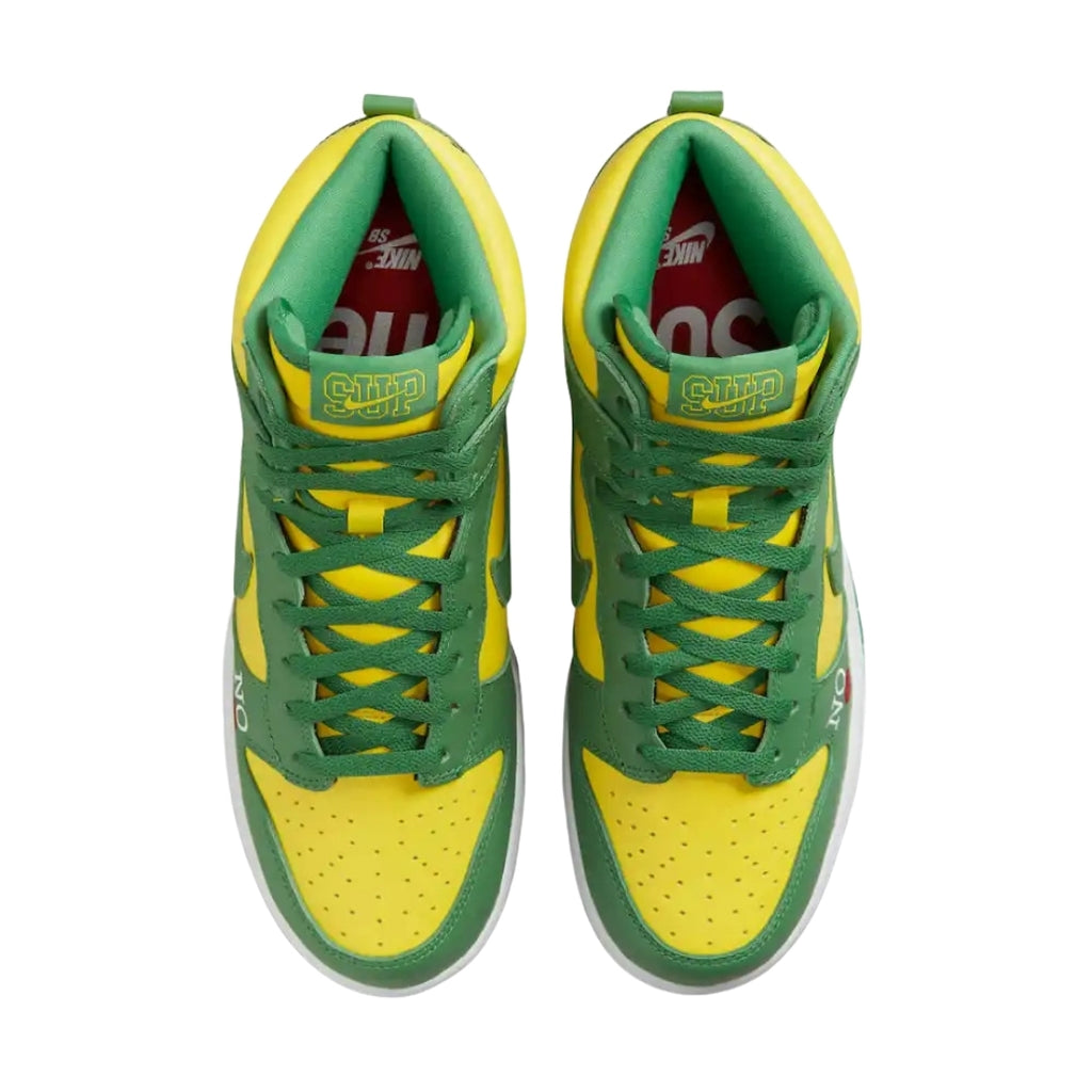Tênis Nike SB Dunk High By Any Means x Supreme "Brazil"