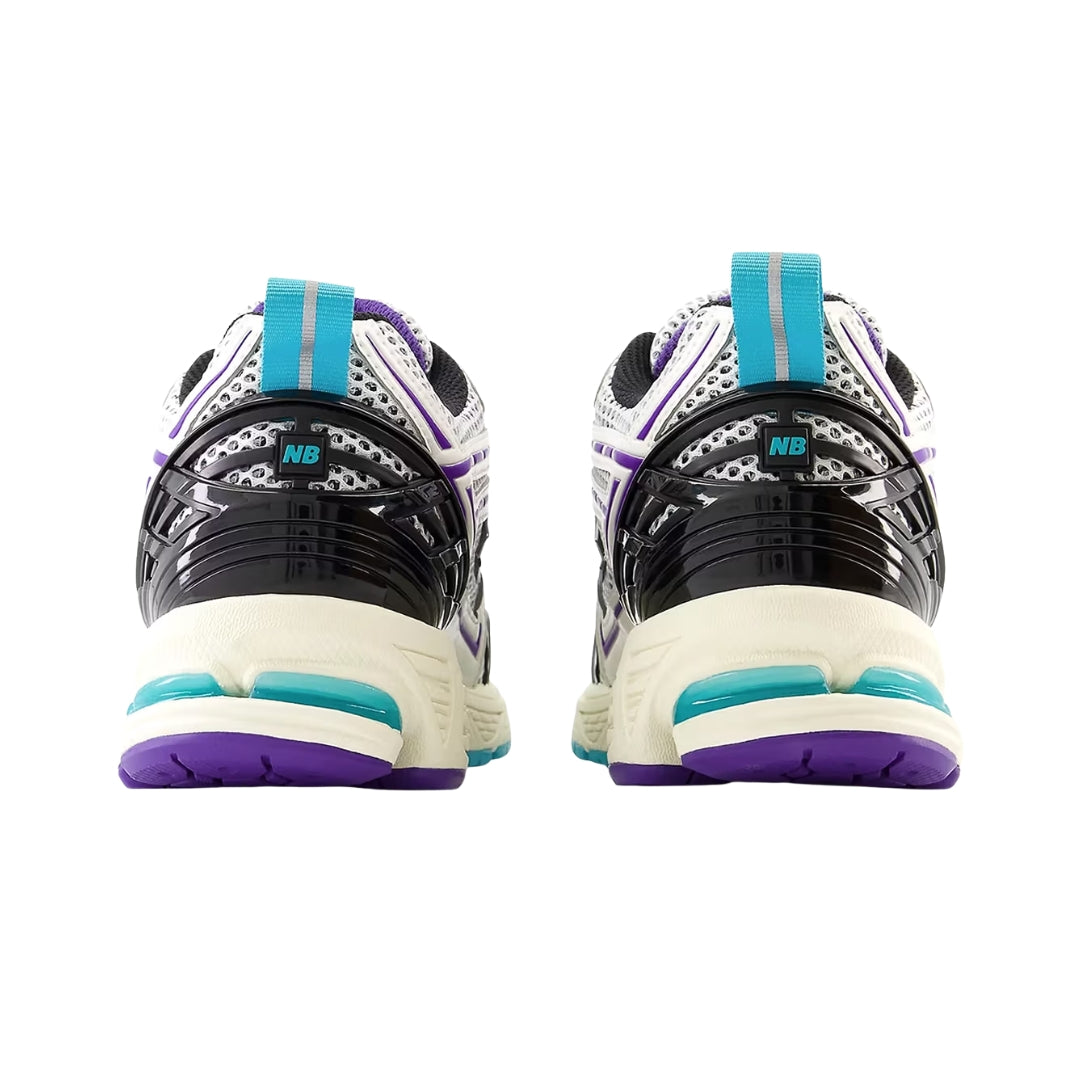 Tênis New Balance 1906R "Charlotte Hornets"