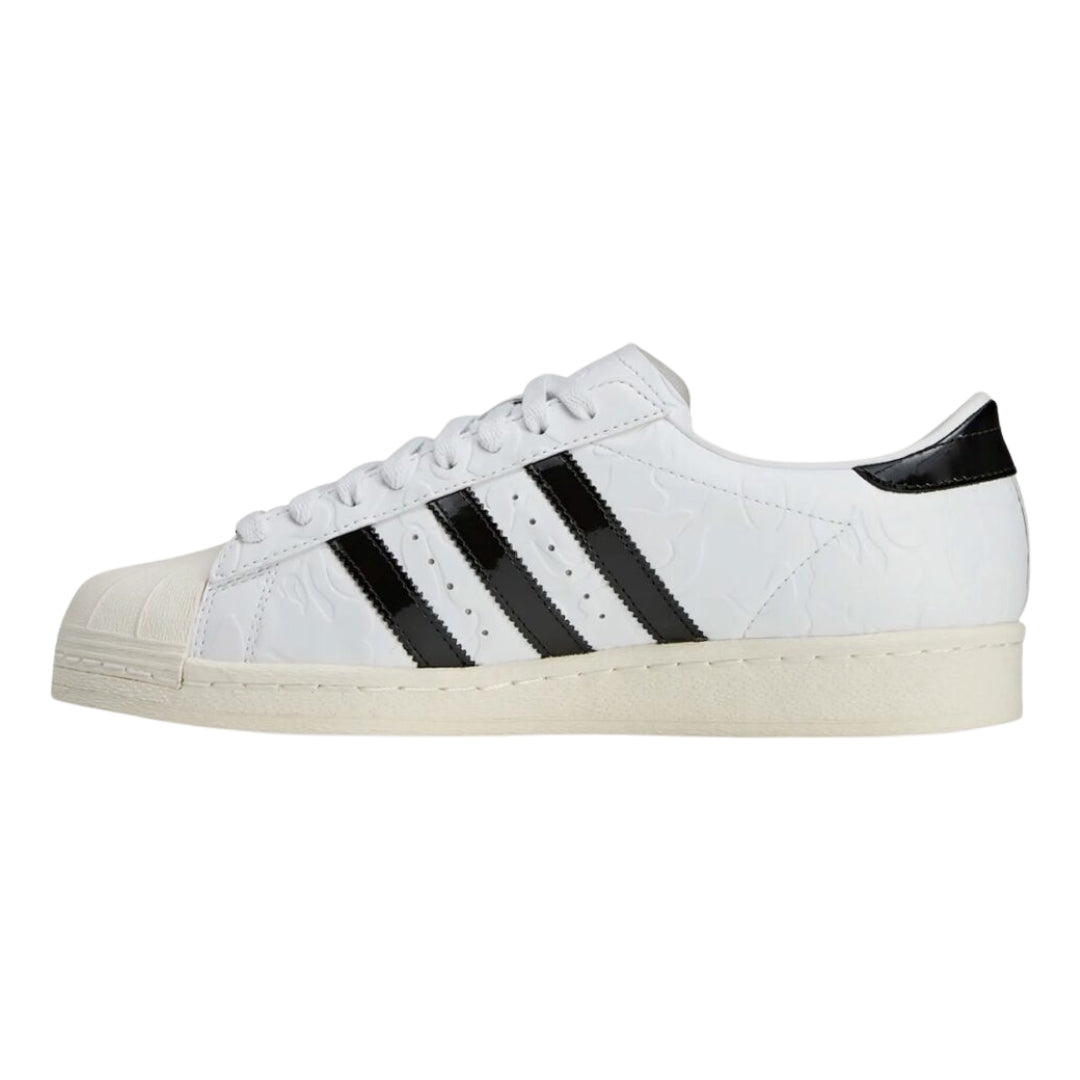 Tênis Adidas Superstar x A BATHING APE "Footwear White/Core Black/Gold Metallic"