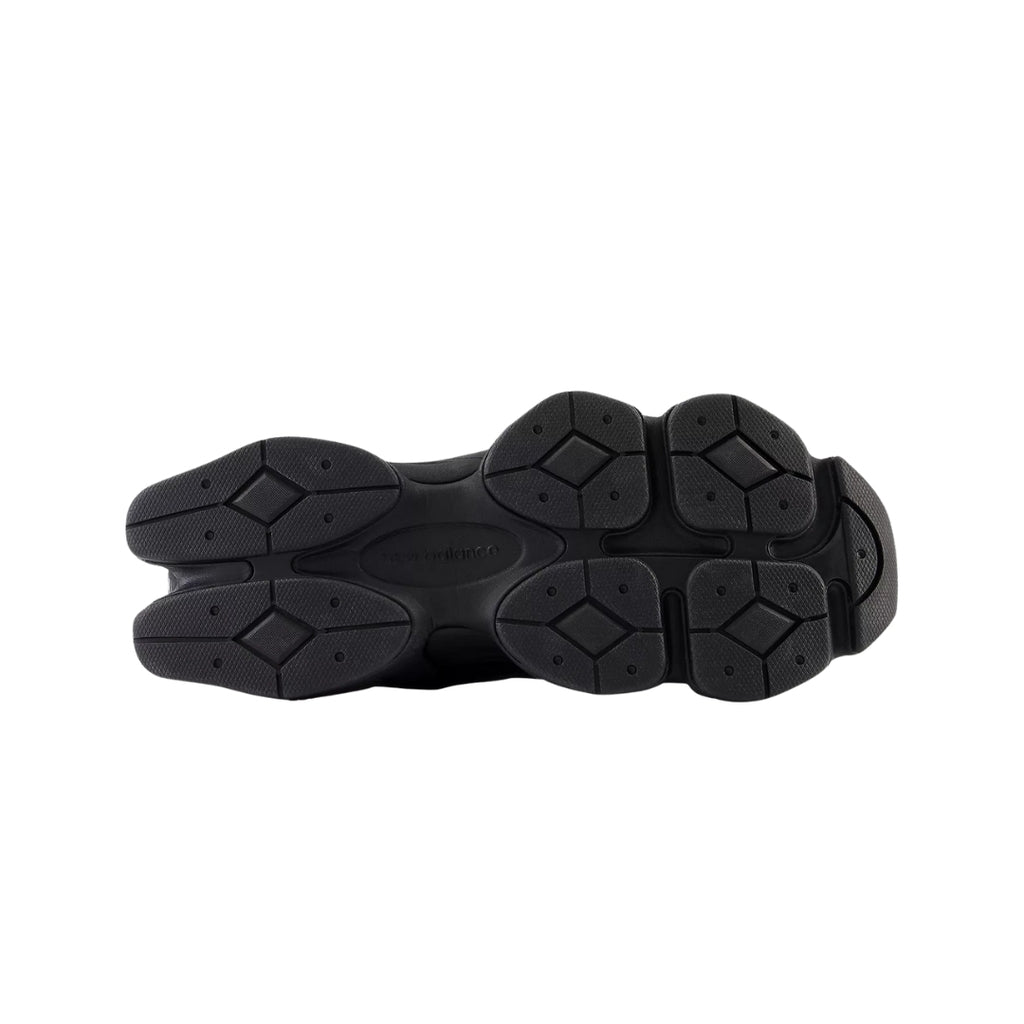 Tênis New Balance 9060 "Triple Black"