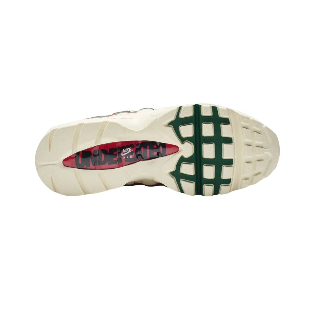 Tênis Nike Air Max 95 x UNDEFEATED "Sail/Metallic Silver"