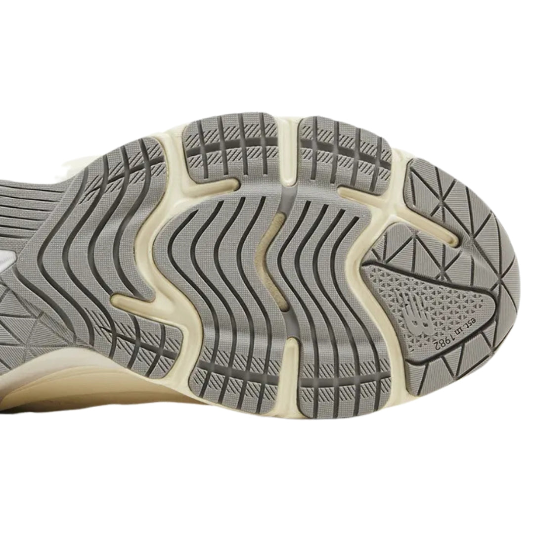 Tênis New Balance 990V6 "Cream"