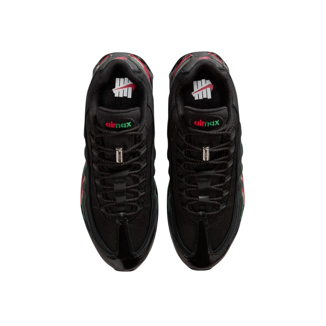 Tênis Nike Air Max 95 x UNDEFEATED "Black/Metallic Silver"