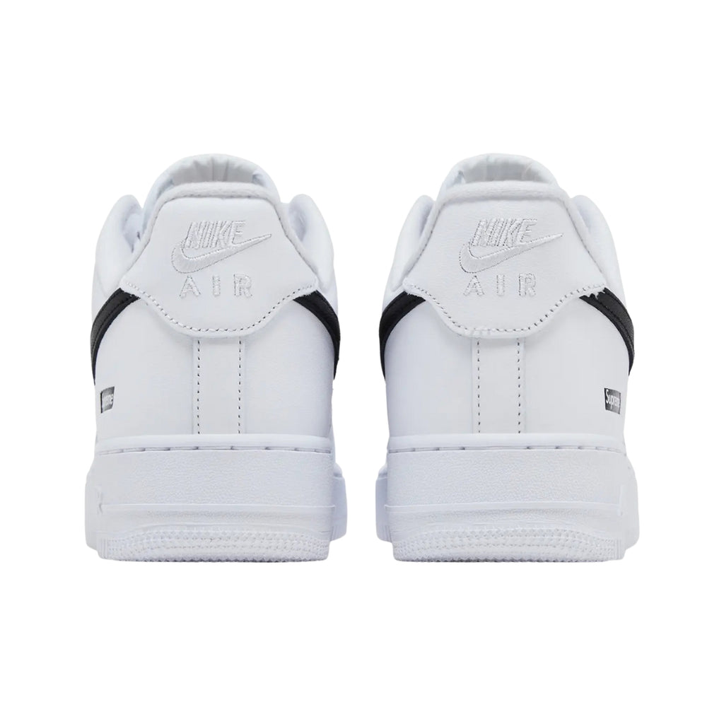 Tênis Nike Air Force 1 Low x Supreme "White/Black"