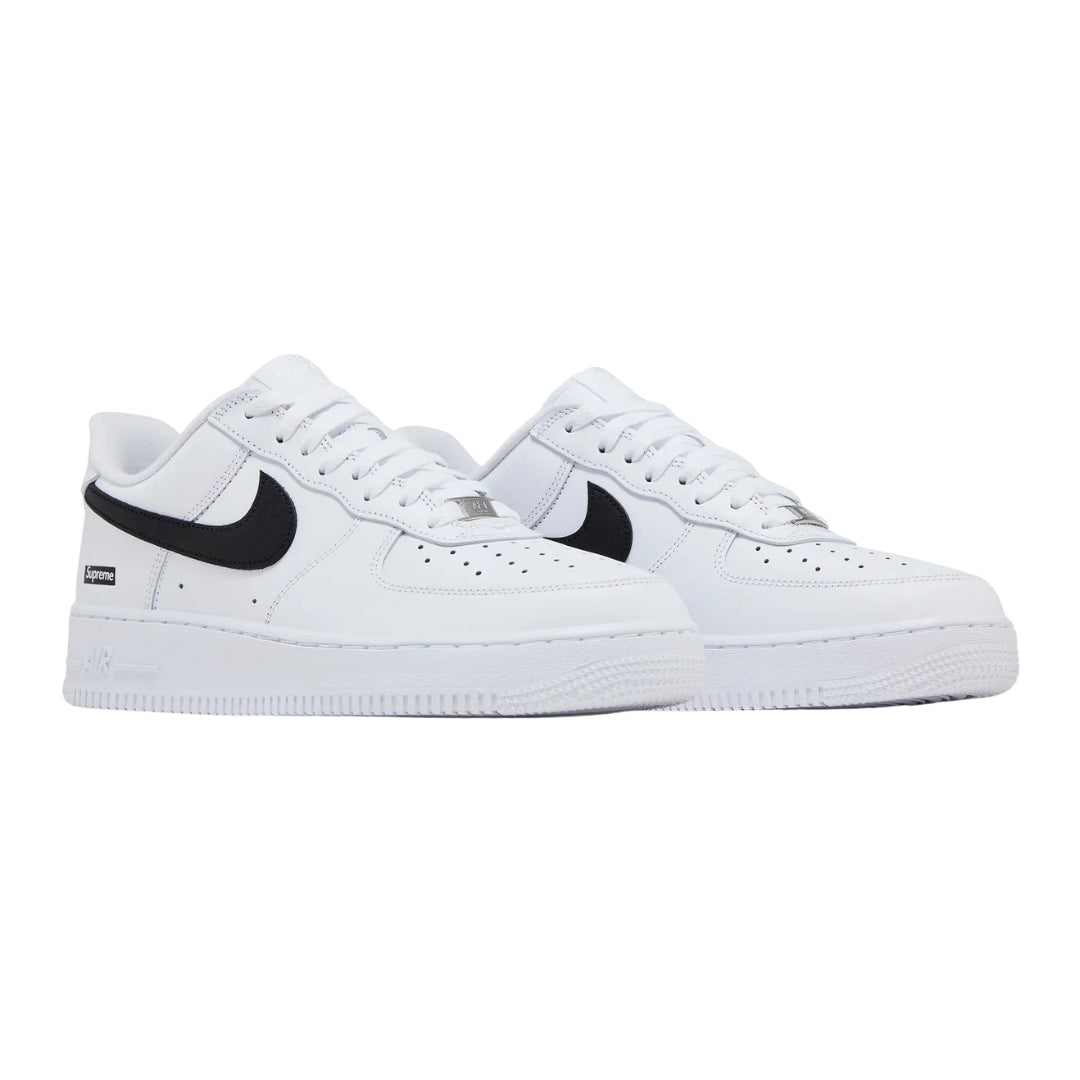 Tênis Nike Air Force 1 Low x Supreme "White/Black"