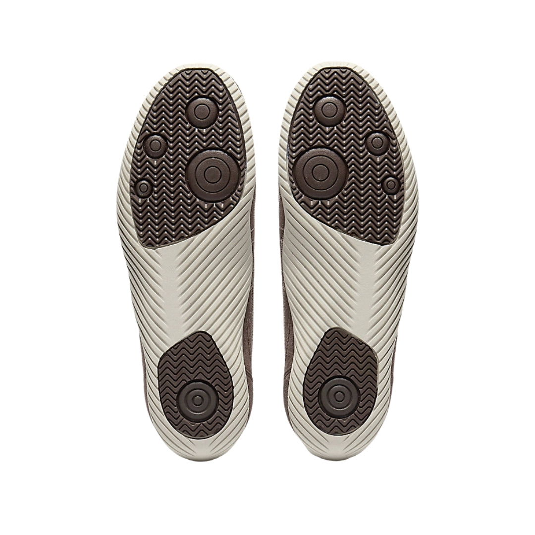 Tênis Onitsuka Tiger SCLAW "Licorice Brown/Dusty Steppe"