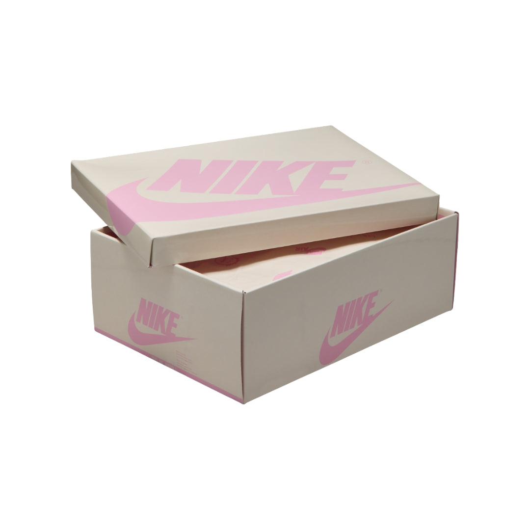 Tênis Nike Air Jordan 1 x Travis Scott "Shy Pink"