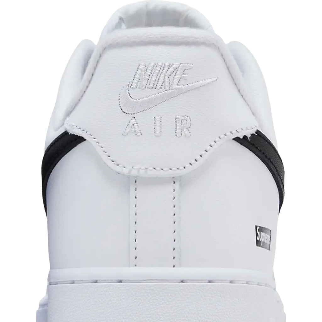 Tênis Nike Air Force 1 Low x Supreme "White/Black"