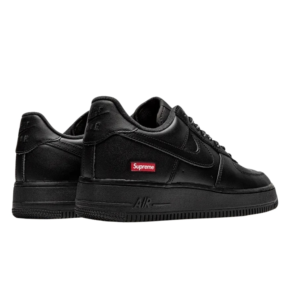 Tênis Nike Air Force 1 Low x Supreme "Black"