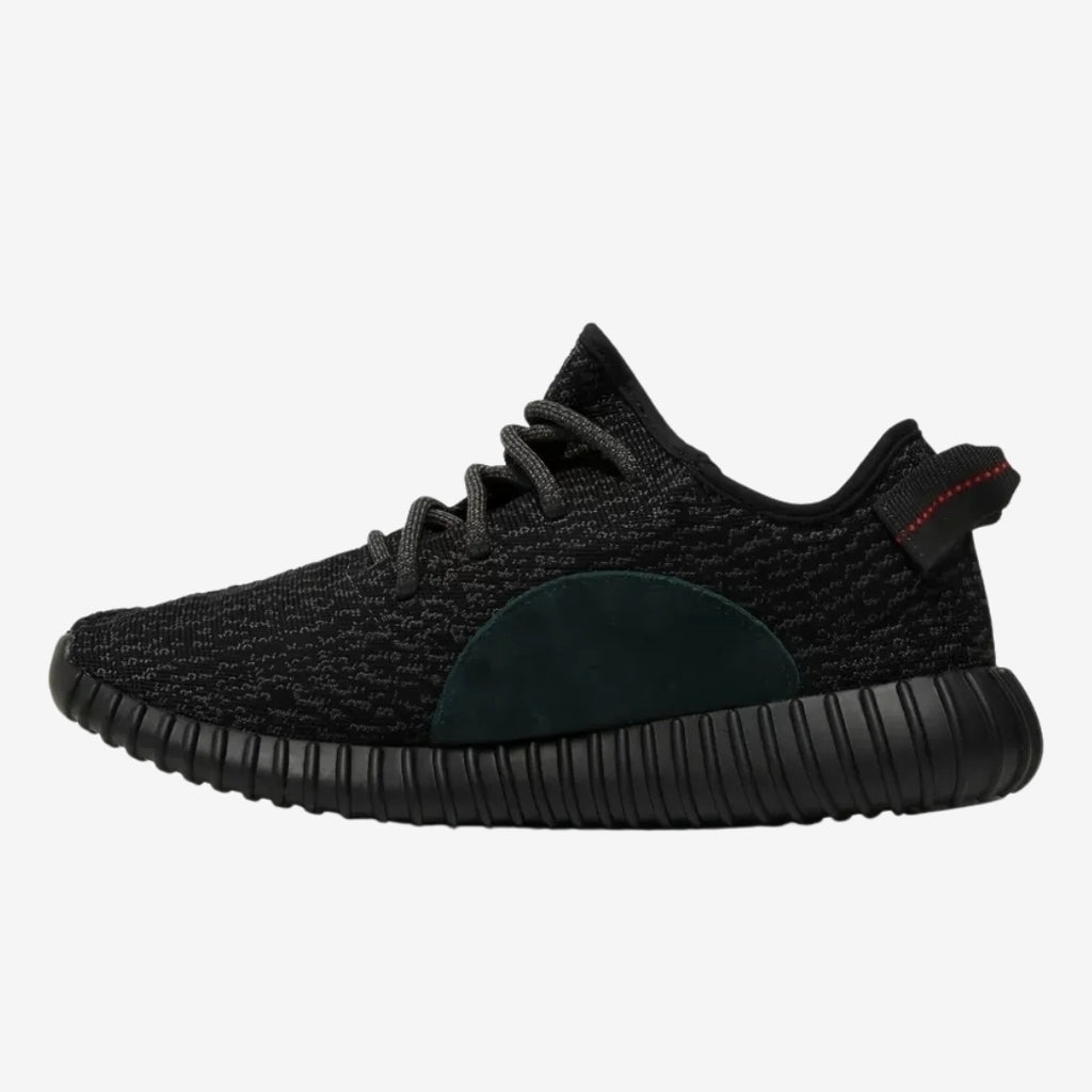Tênis Adidas YEEZY Boost 350 V2 "Pirate Black"