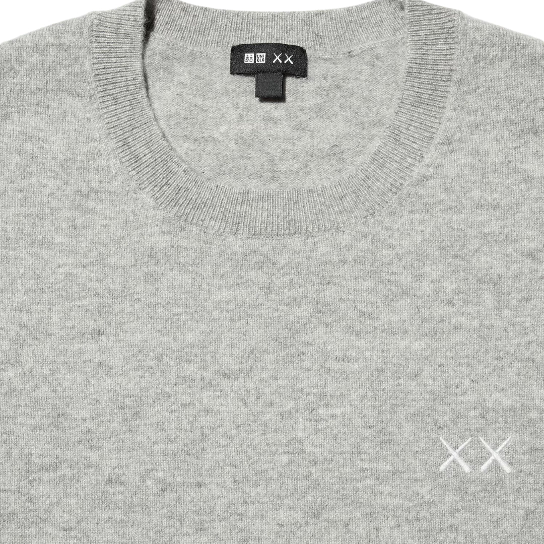 Suéter Uniqlo Gola redonda Cashmere x Kaws