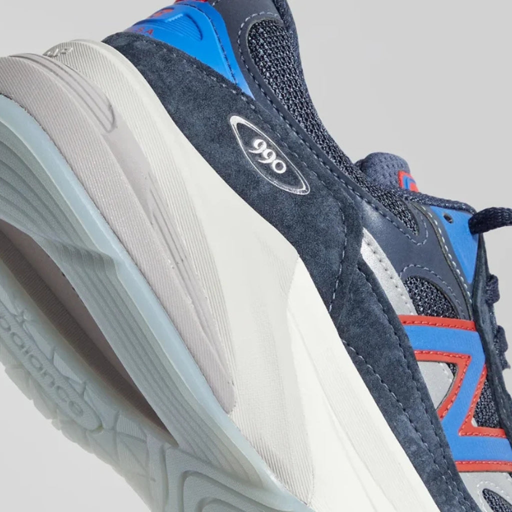 Tênis New Balance 990V6 Madison Square Garden x KITH "Navy"