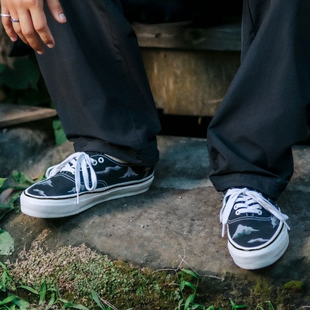 Tênis Vans Premium Authentic 44 x Yusuke Hanai "Canvas Black/True White"