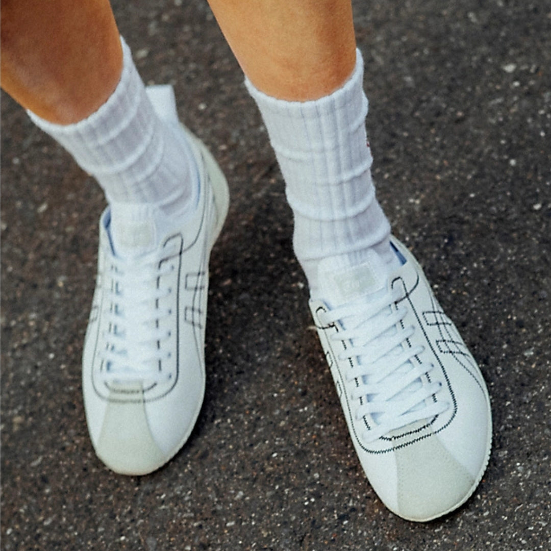 Tênis Onitsuka Tiger SCLAW "White/Black"