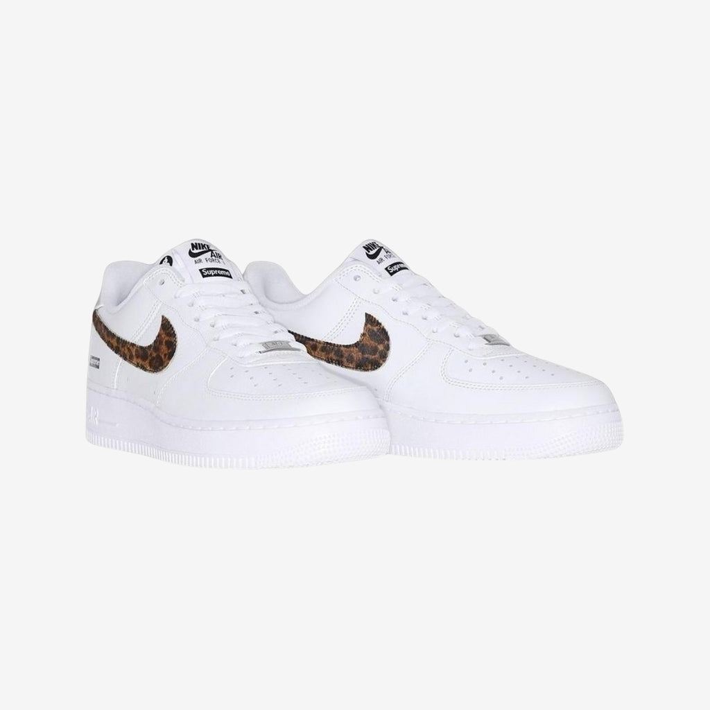 Tênis Nike Air Force 1 Low x GOODENOUGH x Supreme "White/Leopard"