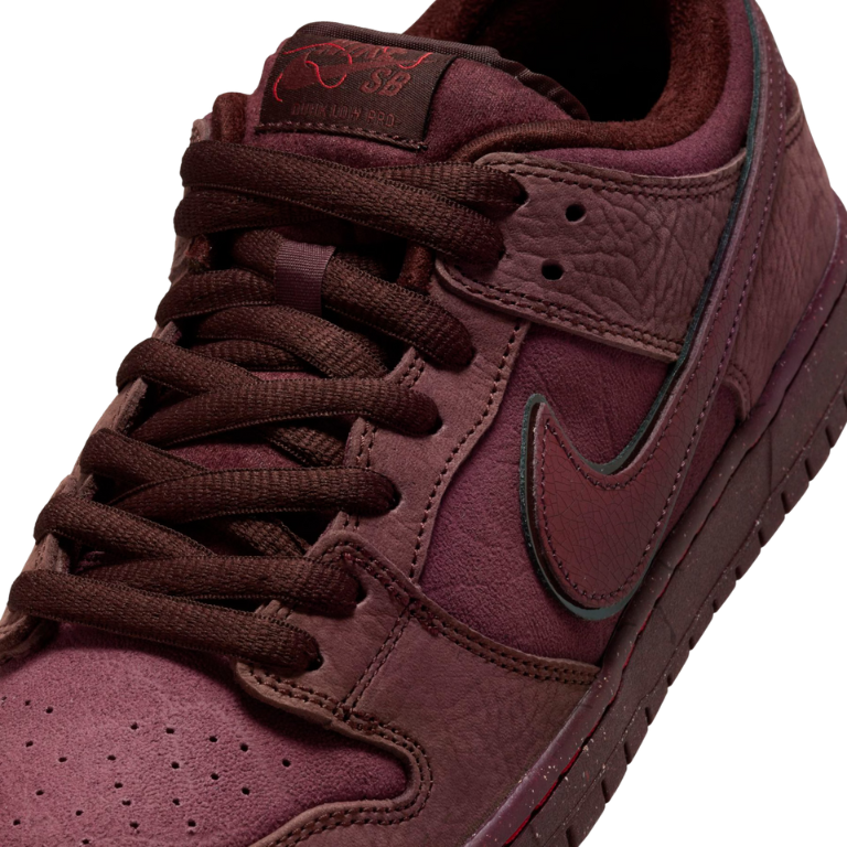 Tênis Nike SB Dunk Low "City of Love"