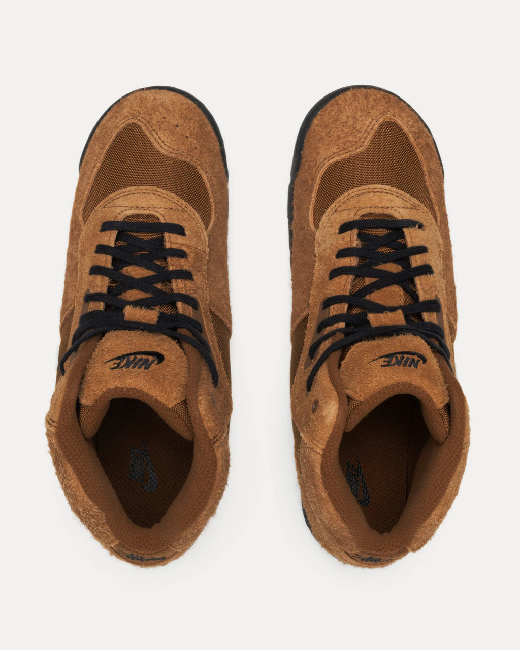 Tênis Nike Air Baltoro x STUSSY "British Tan/Brown"