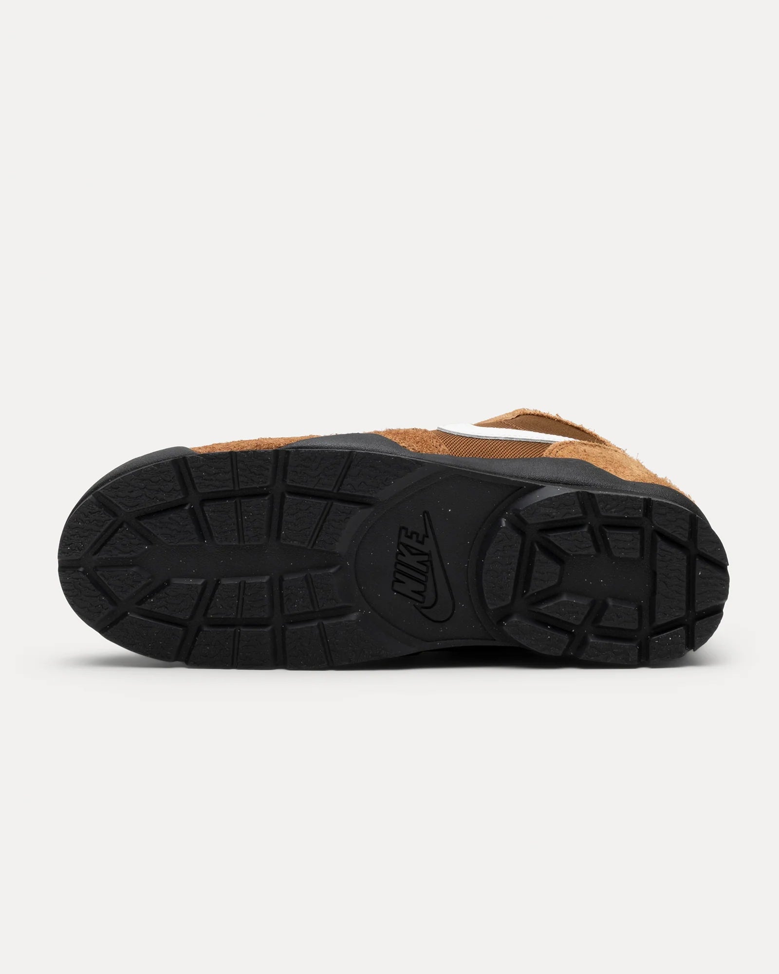 Tênis Nike Air Baltoro x STUSSY "British Tan/Brown"