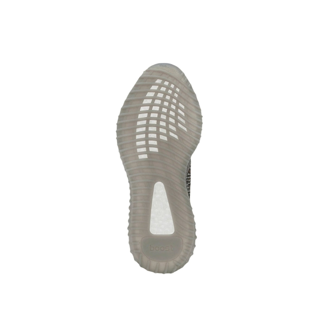 Tênis Adidas YEEZY Boost 350 V2 "Beluga Reflective"