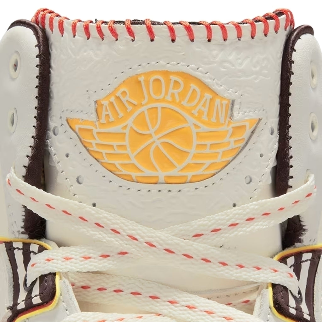 Tênis Nike Air Jordan 2 Retro x Maison Chateau Rouge