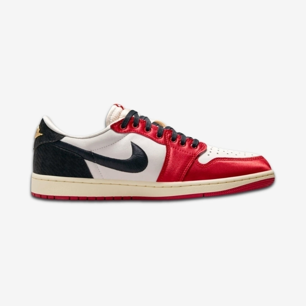 Tênis Nike Air Jordan 1 Low x Trophy Room "Sail and Varsity Red"