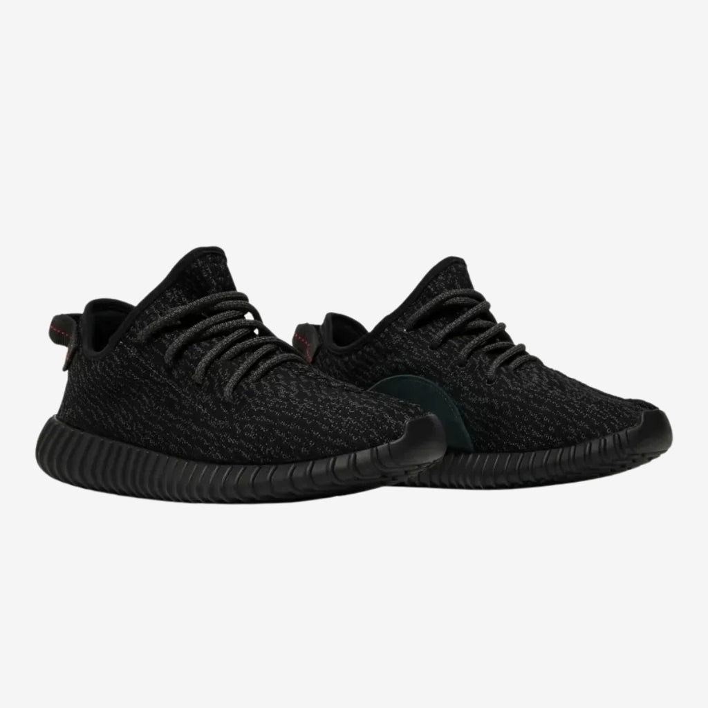 Tênis Adidas YEEZY Boost 350 V2 "Pirate Black"