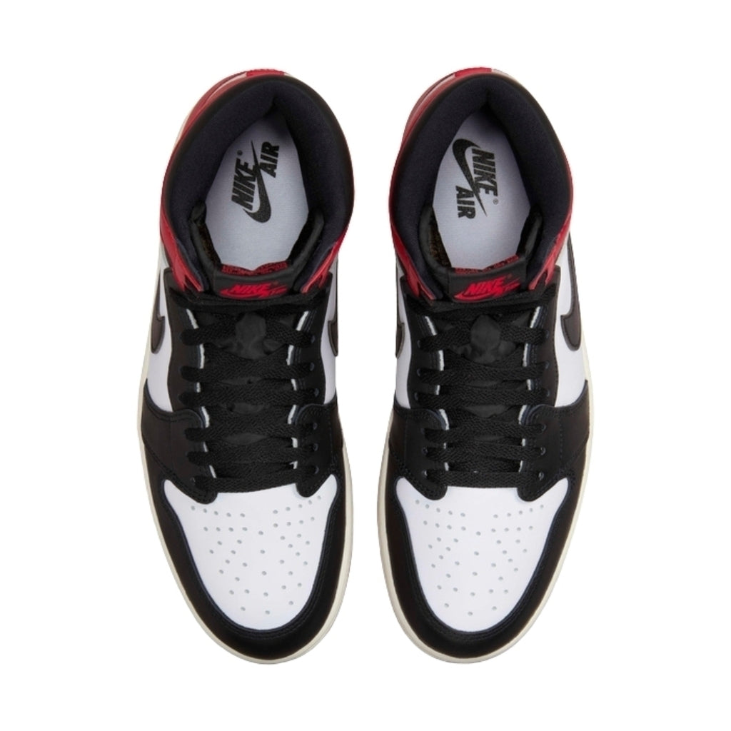 Tênis Nike Air Jordan 1 Retro High "Black Toe Reimagined"