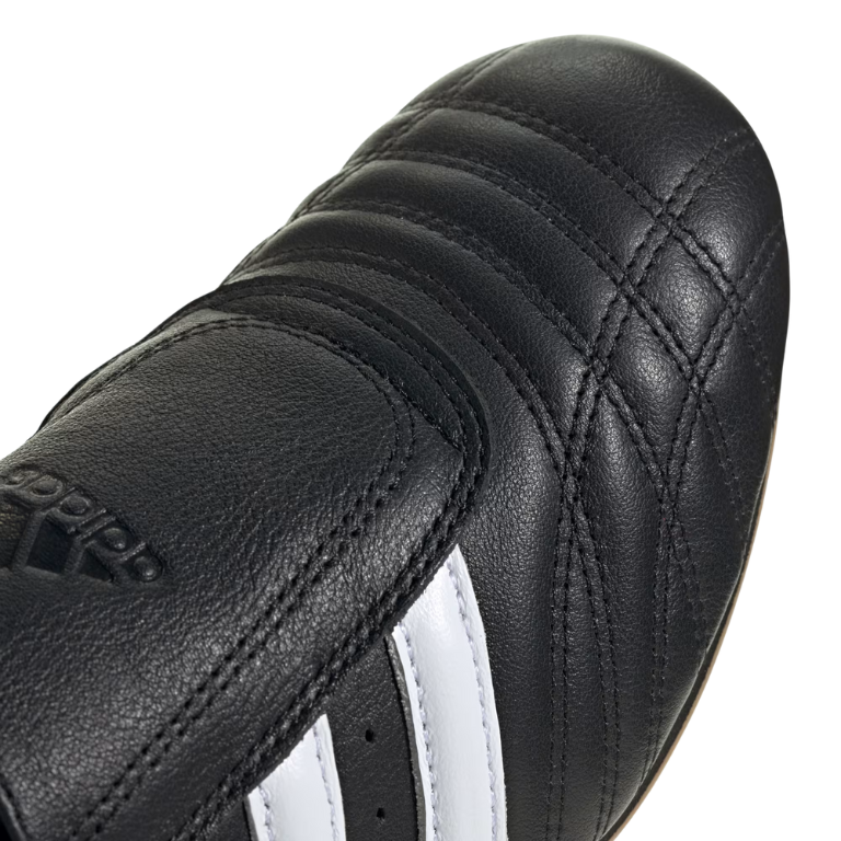 Tênis Adidas Taekwondo "Core Black"