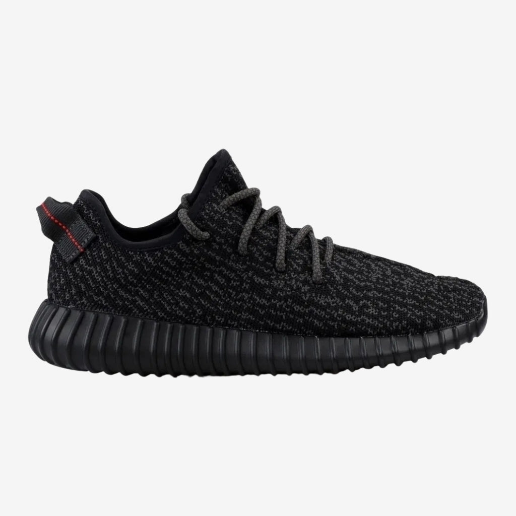 Tênis Adidas YEEZY Boost 350 V2 "Pirate Black"